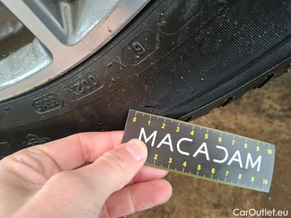  Land Rover  Range Rover LAND ROVER  Velar / 2017 / 5P / SUV 2.0 P400e PHEV BVA R-Dynamic SE #7