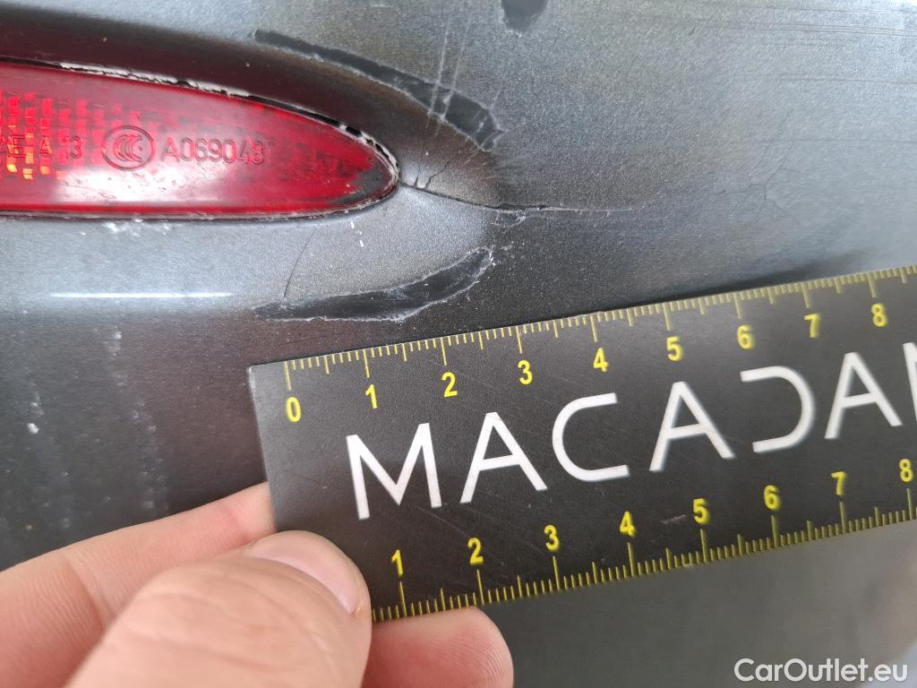  Mercedes  G-Klasee MERCEDES-BENZ GLC Coupe / 2019 / 5P / Coupé GLC 300 e AMG Line 4Matic #2