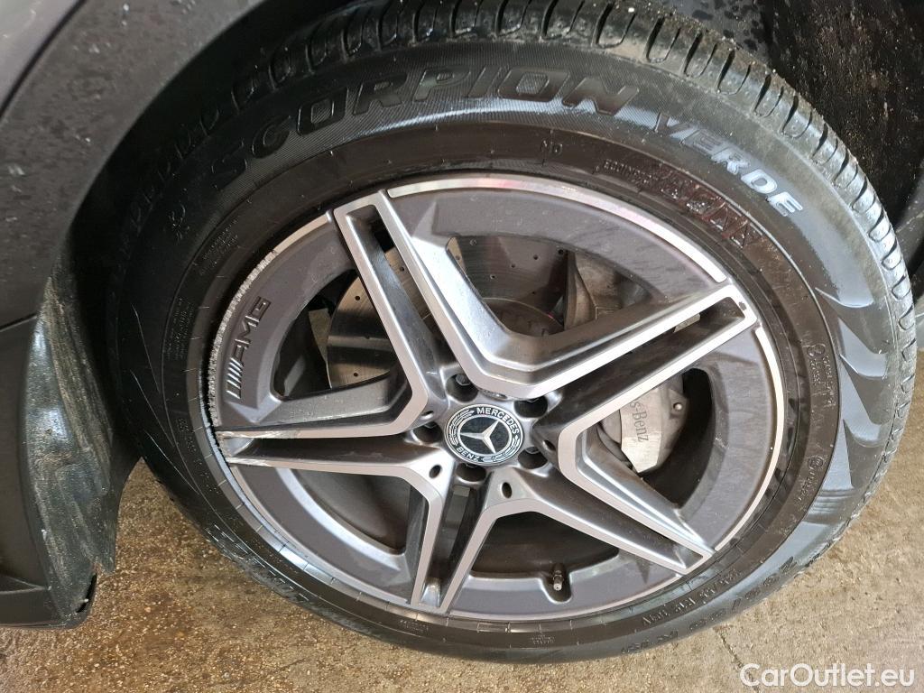  Mercedes  G-Klasee MERCEDES-BENZ GLC Coupe / 2019 / 5P / Coupé GLC 300 e Business Line 4Matic #2