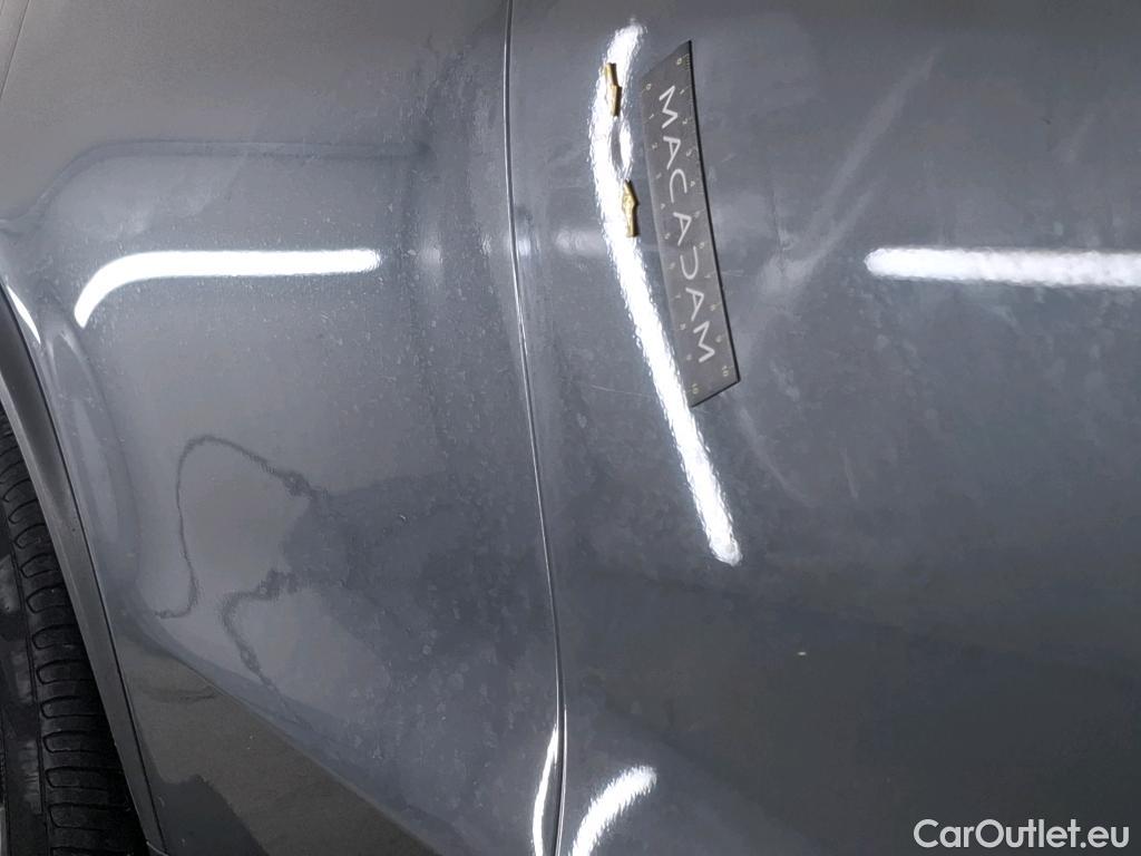  Mercedes  G-Klasee MERCEDES-BENZ GLC Coupe / 2019 / 5P / Coupé GLC 300 e AMG Line 4Matic #23