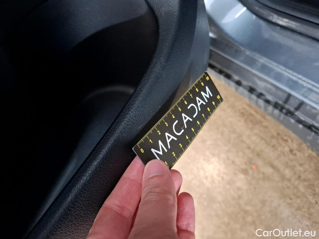  Mercedes  G-Klasee MERCEDES-BENZ GLC Coupe / 2019 / 5P / Coupé GLC 300 e Business Line 4Matic #11