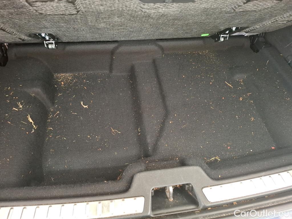  Volvo  XC90 VOLVO  / 2019 / 5P / SUV Recharge T8 AWD GT 8 Ultimate Dark #20