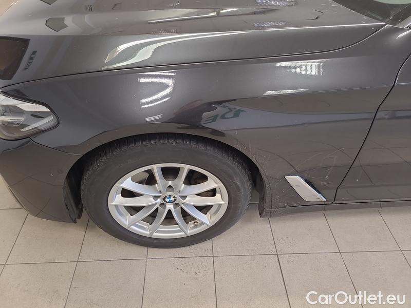  Bmw  Serie 5  Lim. (G30)  (2016->) 520d xDrive AT #8