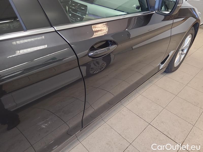  Bmw  Serie 5  Lim. (G30)  (2016->) 520d xDrive AT #4