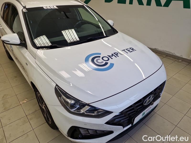  Hyundai  i30   cw (PD)(2017->)  Kom.1.5 T-GDI Family AT #2