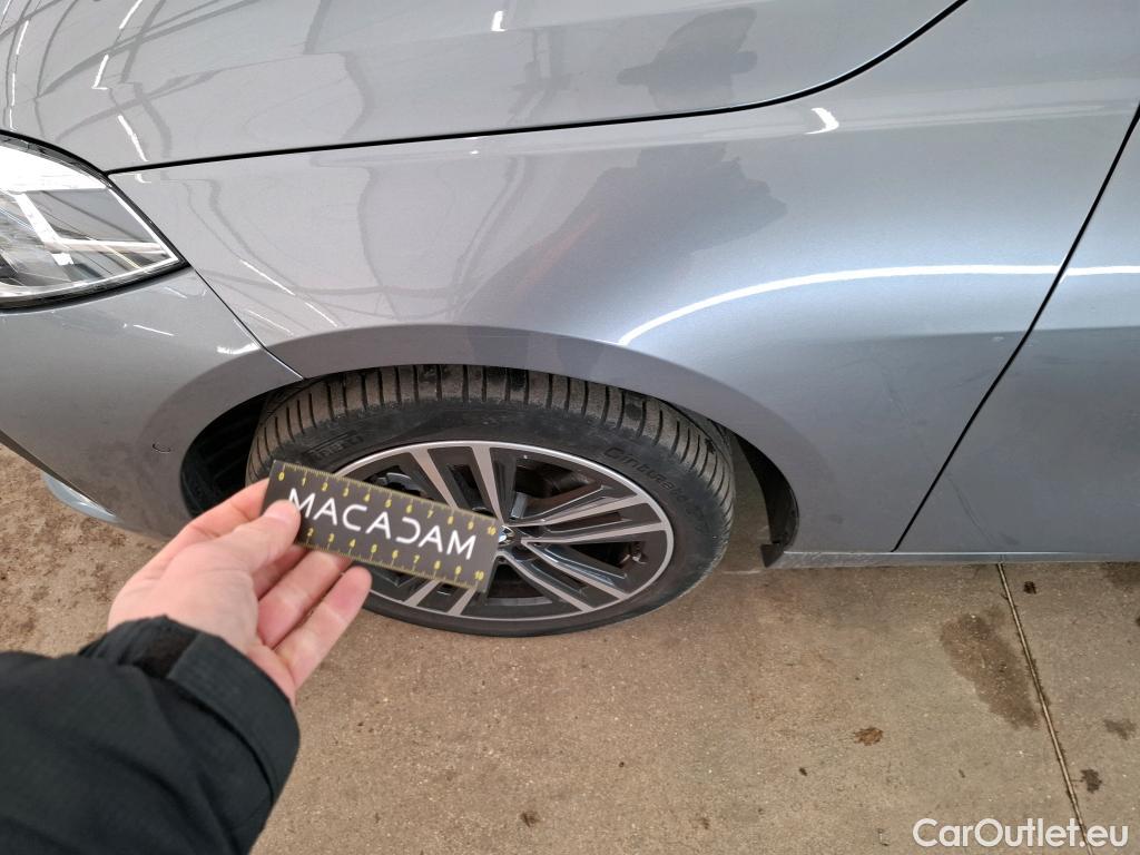  Bmw  Serie 1 BMW Série 1 / 2019 / 5P / Berline 116d DKG7 Business Design #15