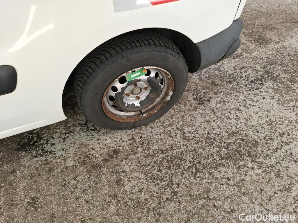  Citroen  Berlingo  Fourgon Club L1 (Court) 1.6 BlueHDi 100CV BVM5 E6 #18