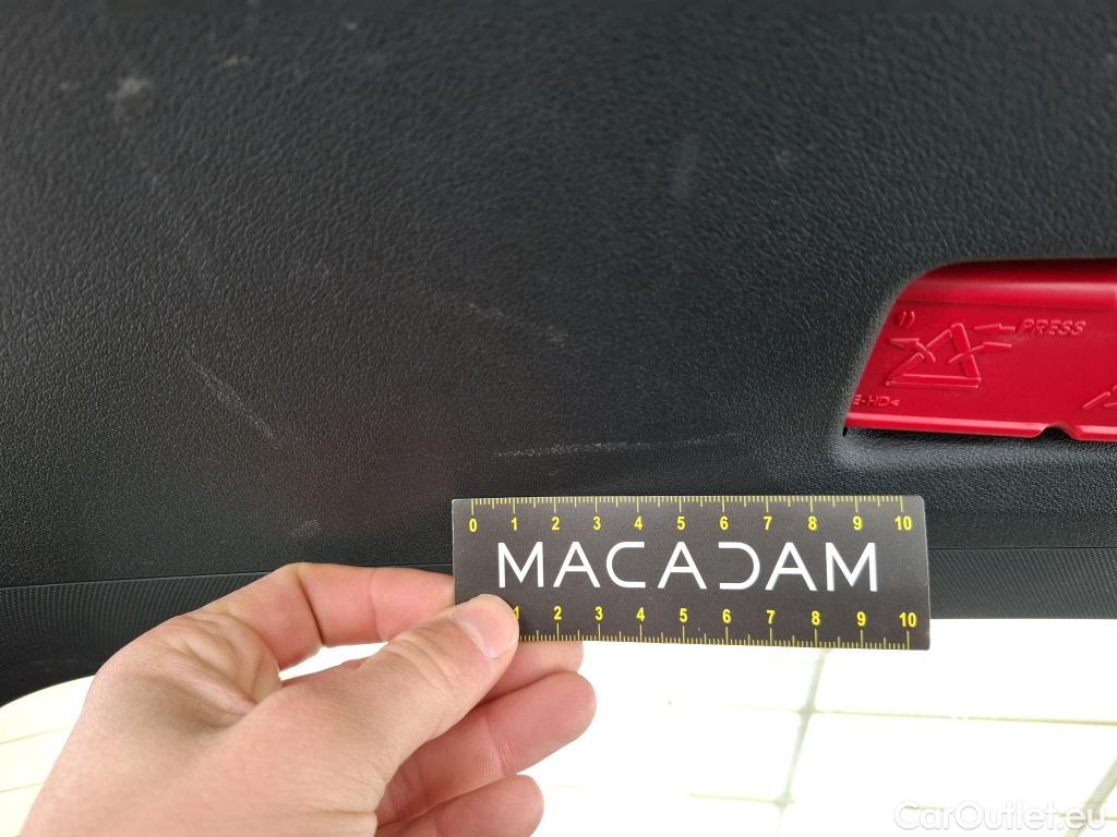  Bmw  Serie 1 BMW Série 1 / 2019 / 5P / Berline 116d DKG7 Business Design #7