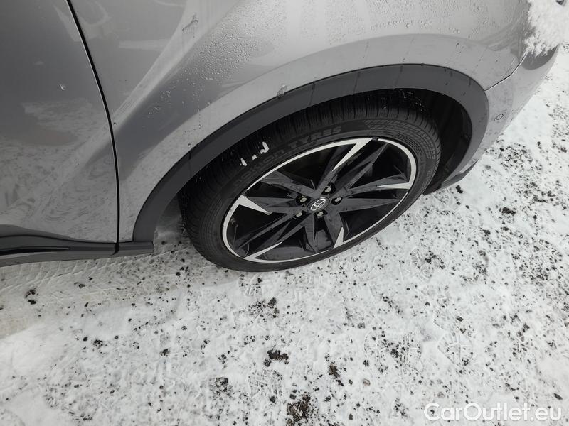  Toyota  C-HR  (2017) CHR 2.0HEV  eNCVT GR Sport 5d #7