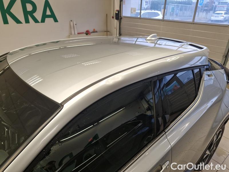  Toyota  C-HR  (2017)  1.8HEV 122 AT Style #5