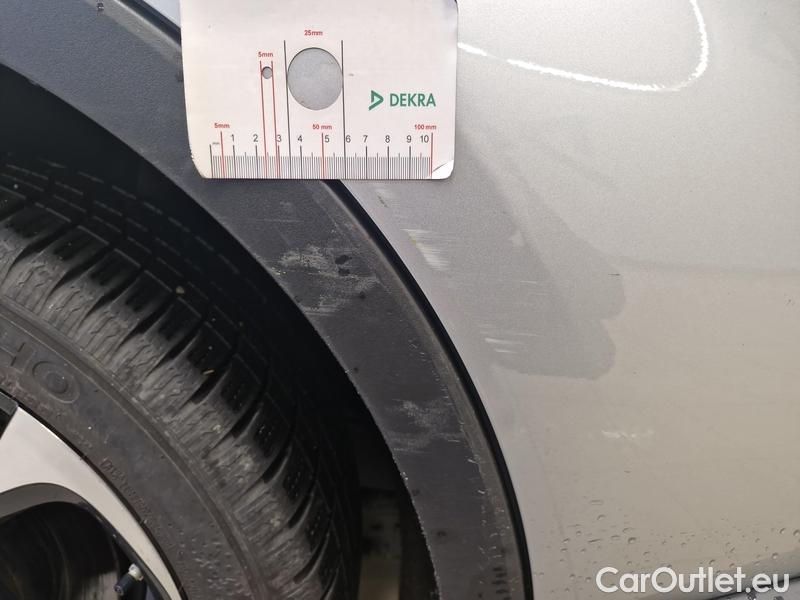  Toyota  C-HR  (2017)  1.8HEV 122 AT Style #4