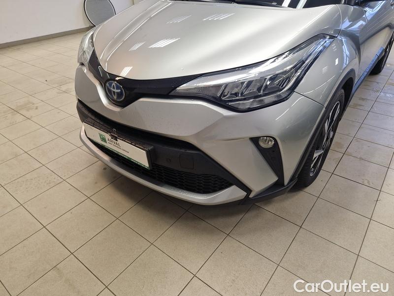  Toyota  C-HR  (2017)  1.8HEV 122 AT Style #1