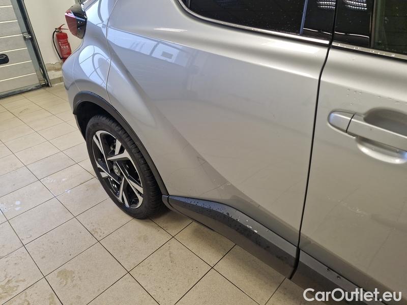  Toyota  C-HR  (2017)  1.8HEV 122 AT Style #3