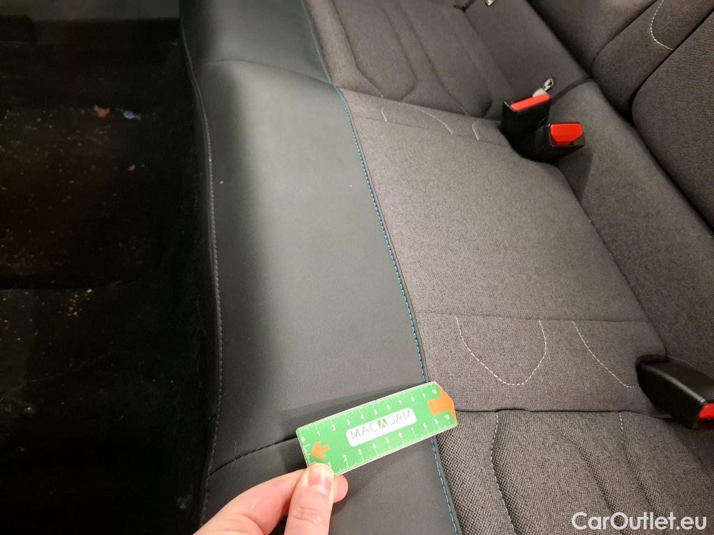  Citroen  C4 CITROEN  X / 2022 / 4P / Berline PureTech 130 S&S EAT8 Feel Pack #19