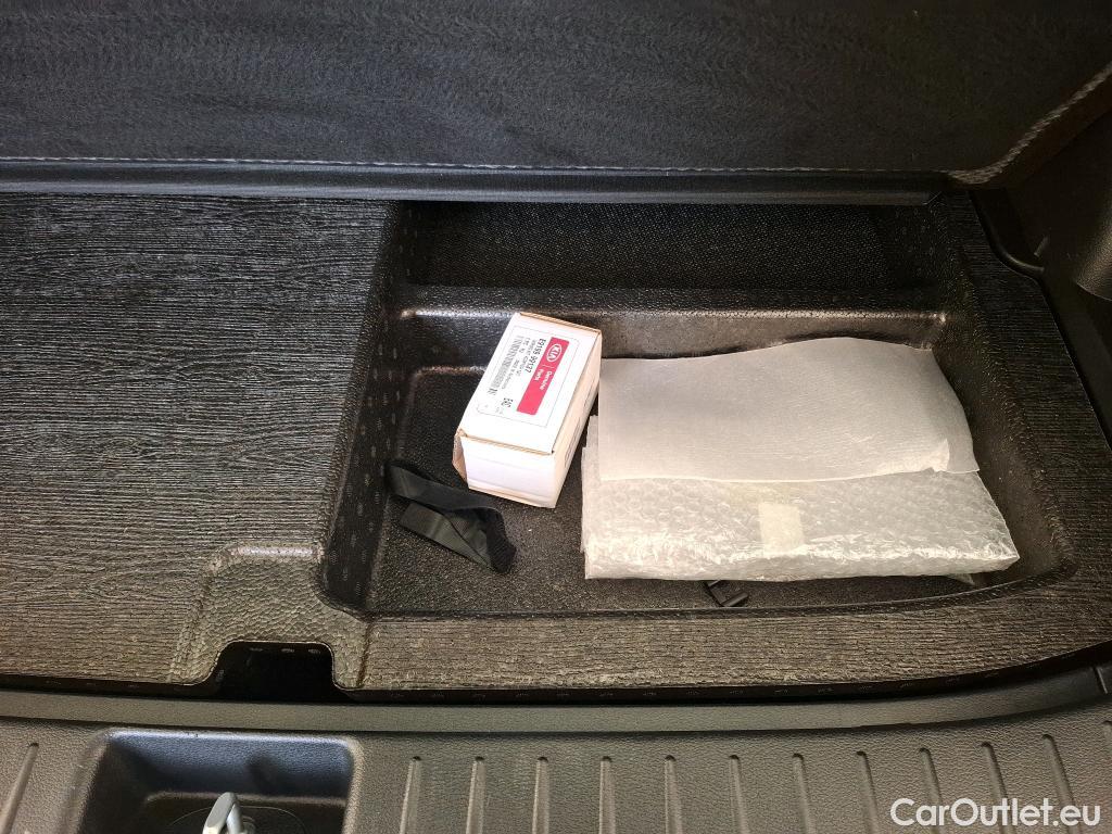  KIA  Sportage KIA  / 2021 / 5P / SUV 1.6 T-GDI 265 PHEV AUTO 4WD ACTIVE BUSIN #1