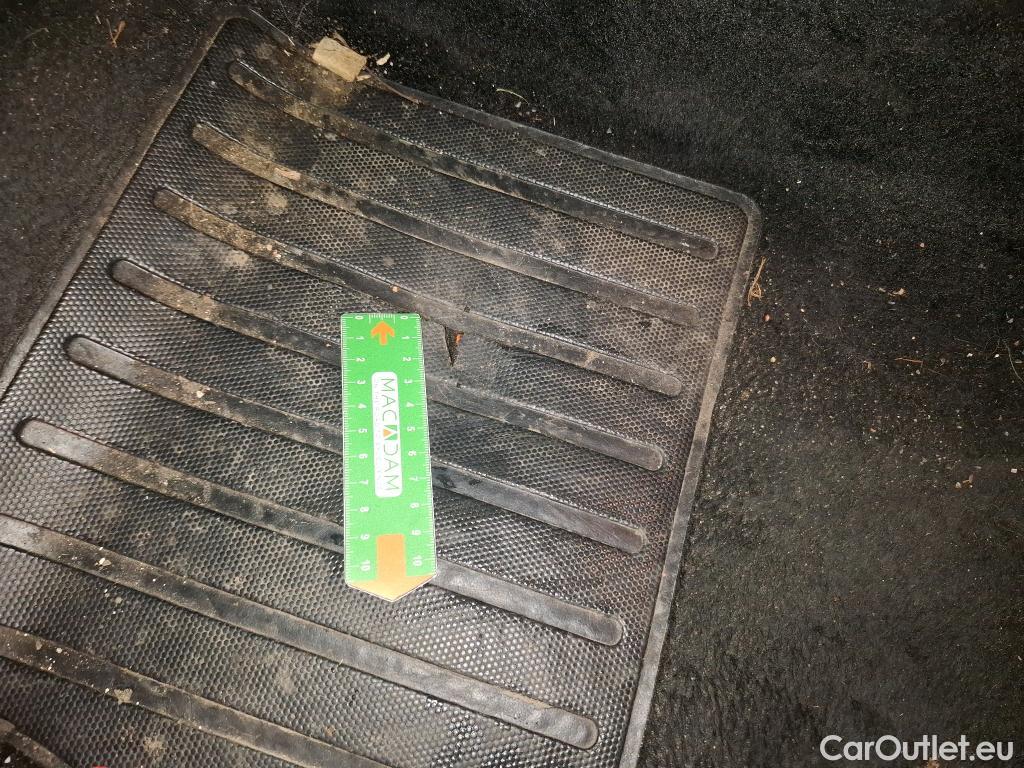  Citroen  C4 CITROEN  X / 2022 / 4P / Berline PureTech 130 S&S EAT8 Feel Pack #14