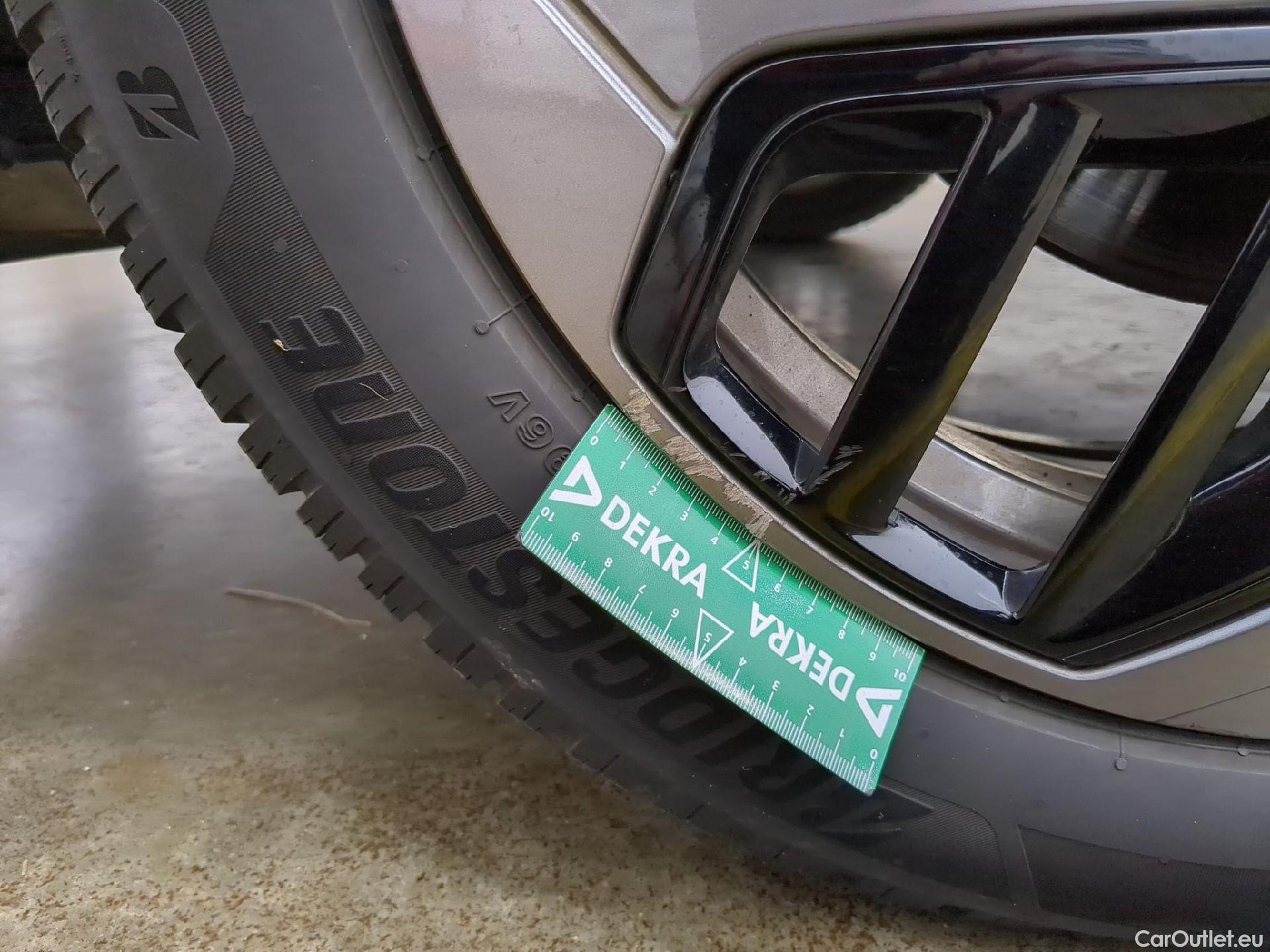  Citroen  C4  X Feel Pack 1.2 PureTech 130CV BVA8 6E #12