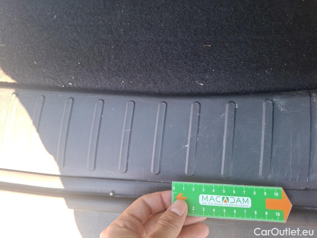  Hyundai  Tucson HYUNDAI  / 2020 / 5P / SUV 1.6 PHEV 265 HTRAC BUSINESS 4WD AUTO #35