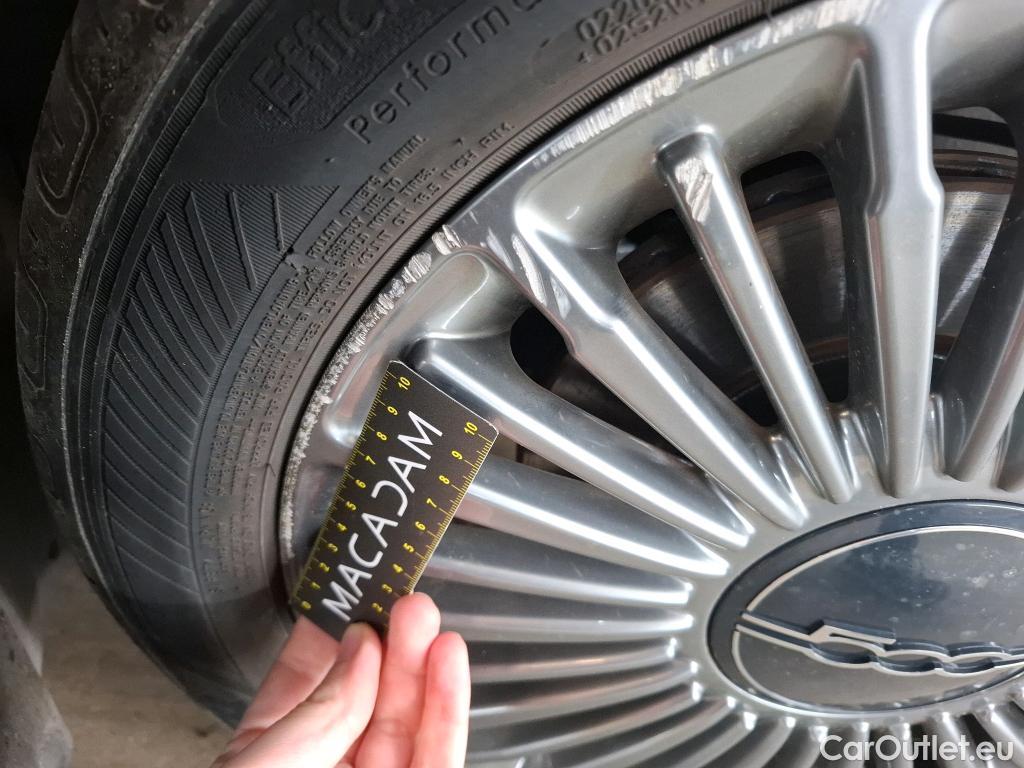  Fiat  500 FIAT   2020  3P Berline 42kWh Icone #23