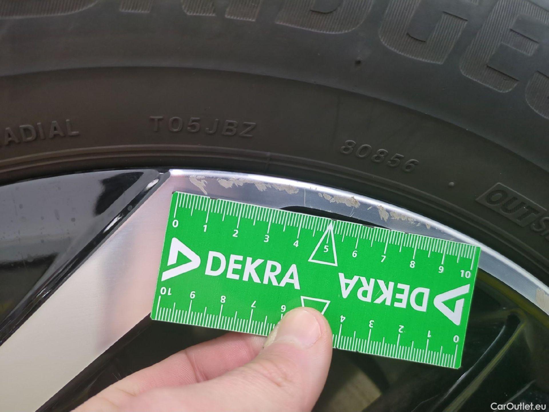  Nissan  Juke NISSAN  / 2019 / 5P / Crossover Hybrid 143 Business+ COMMITMENT DEAL LOT 700 #3