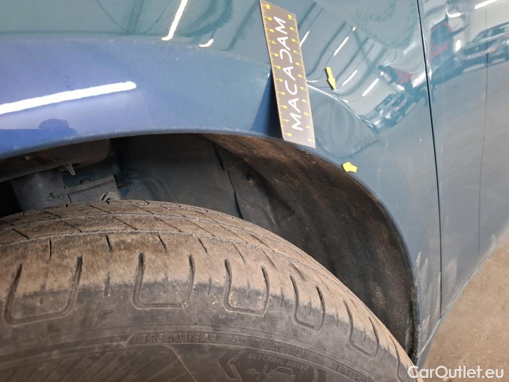  Fiat  500 FIAT   2020  3P Berline 42kWh Icone #6