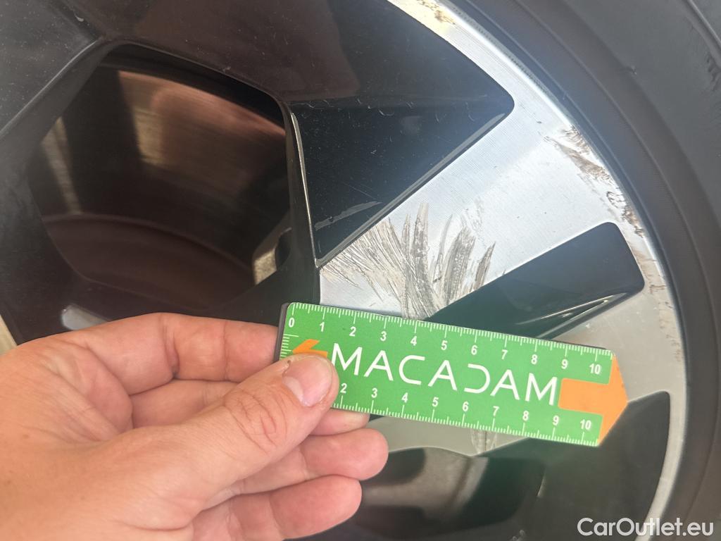  Mercedes  GLA MERCEDES-BENZ  / 2020 / 5P / SUV  250 e BUSINESS LINE DCT #19