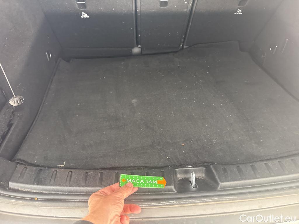  Mercedes  GLA MERCEDES-BENZ  / 2020 / 5P / SUV  250 e BUSINESS LINE DCT #8