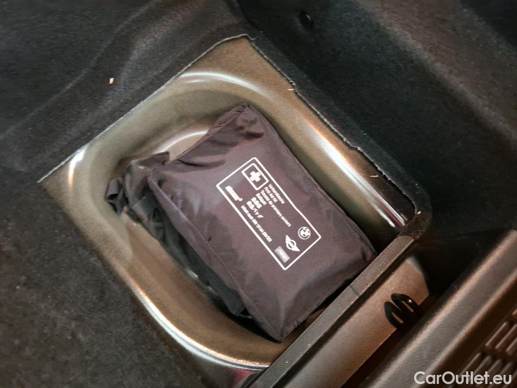  Mini  Mini   / 2014 / 3P / Berline Cooper SE Finition Greenwich 184 ch BVA #82