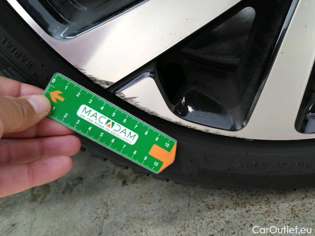  Citroen  C3  Shine Pack 1.2 PureTech 110CV BVM6 6E #4