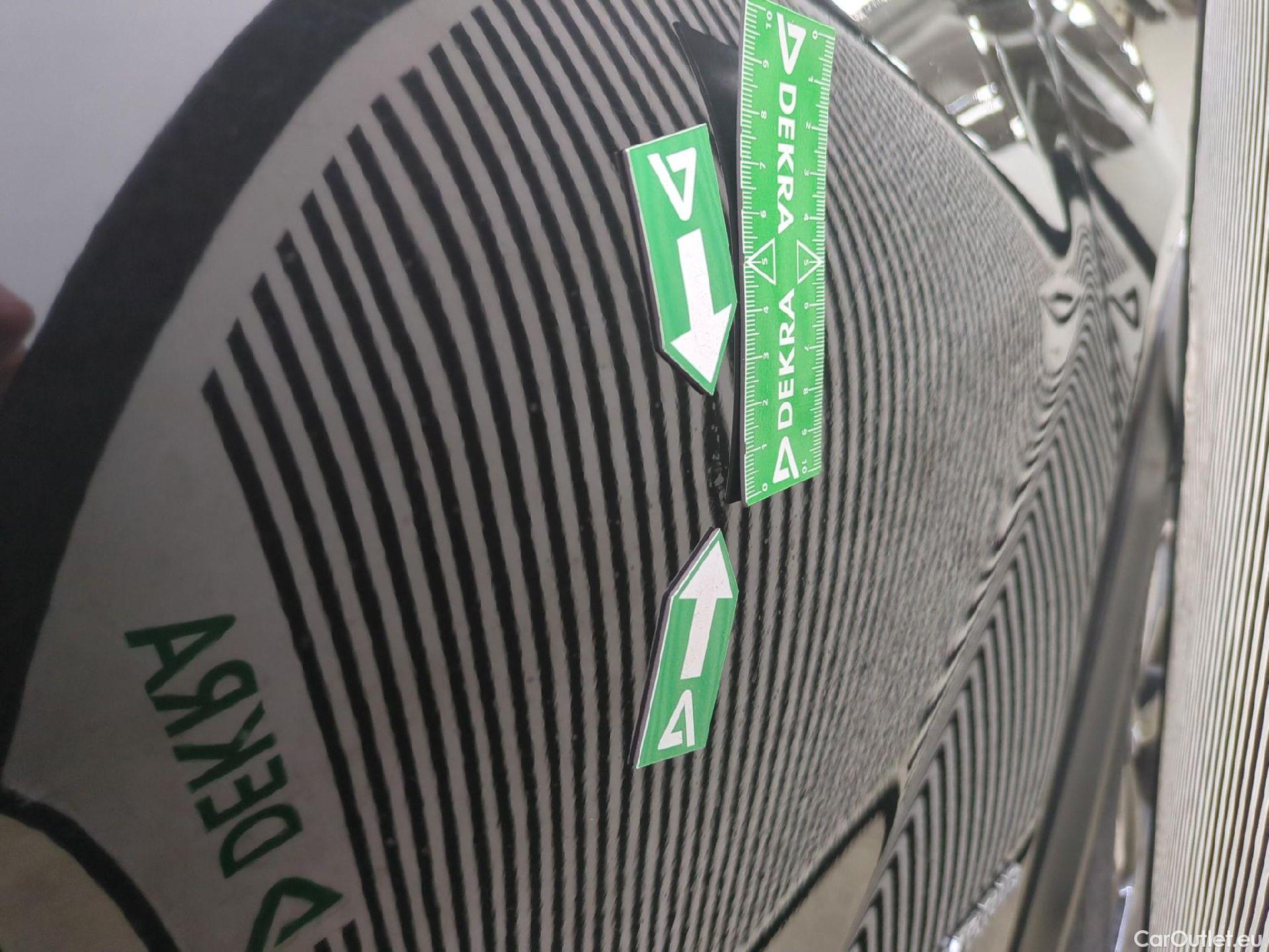  Nissan  Juke NISSAN  / 2019 / 5P / Crossover Hybrid 143 Business+ COMMITMENT DEAL LOT 700 #13