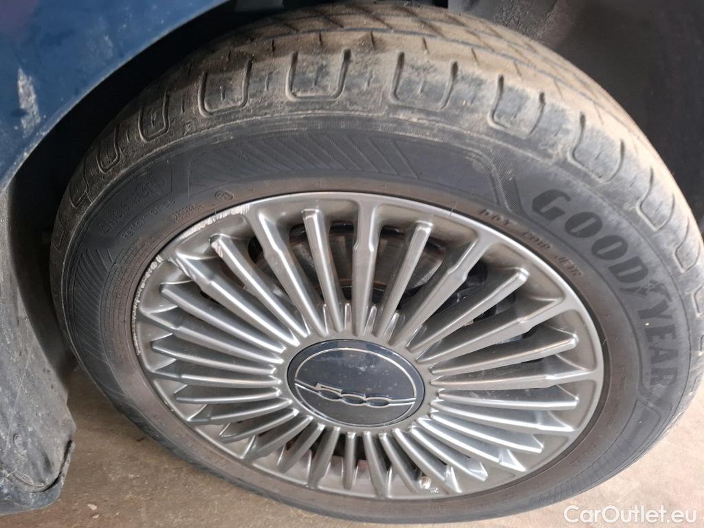  Fiat  500 FIAT   2020  3P Berline 42kWh Icone #15