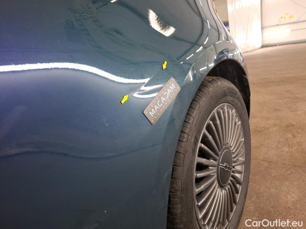 Fiat  500 FIAT   2020  3P Berline 42kWh Icone #2