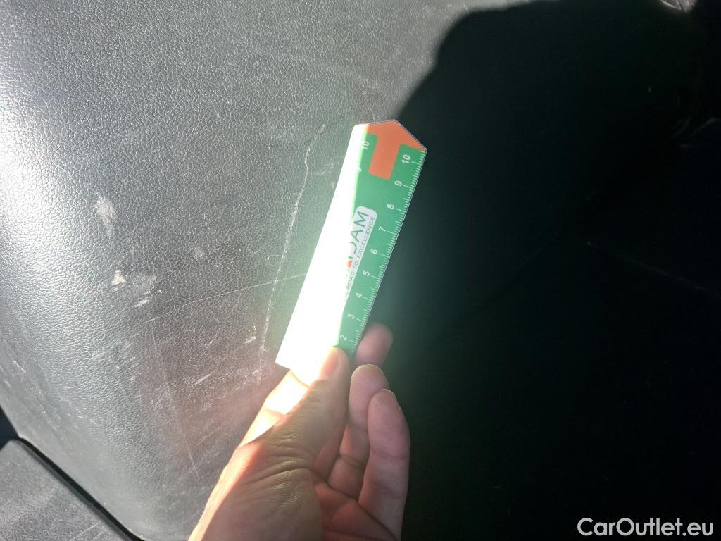  Hyundai  Tucson HYUNDAI  / 2020 / 5P / SUV 1.6 PHEV 265 HTRAC BUSINESS 4WD AUTO #32