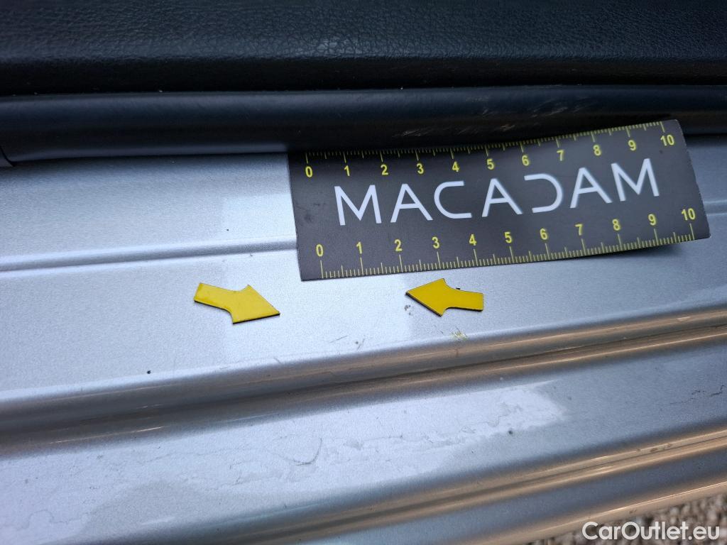  Nissan  Micra NISSAN  / 2016 / 5P / Berline IG-T 92 Business Edition #17