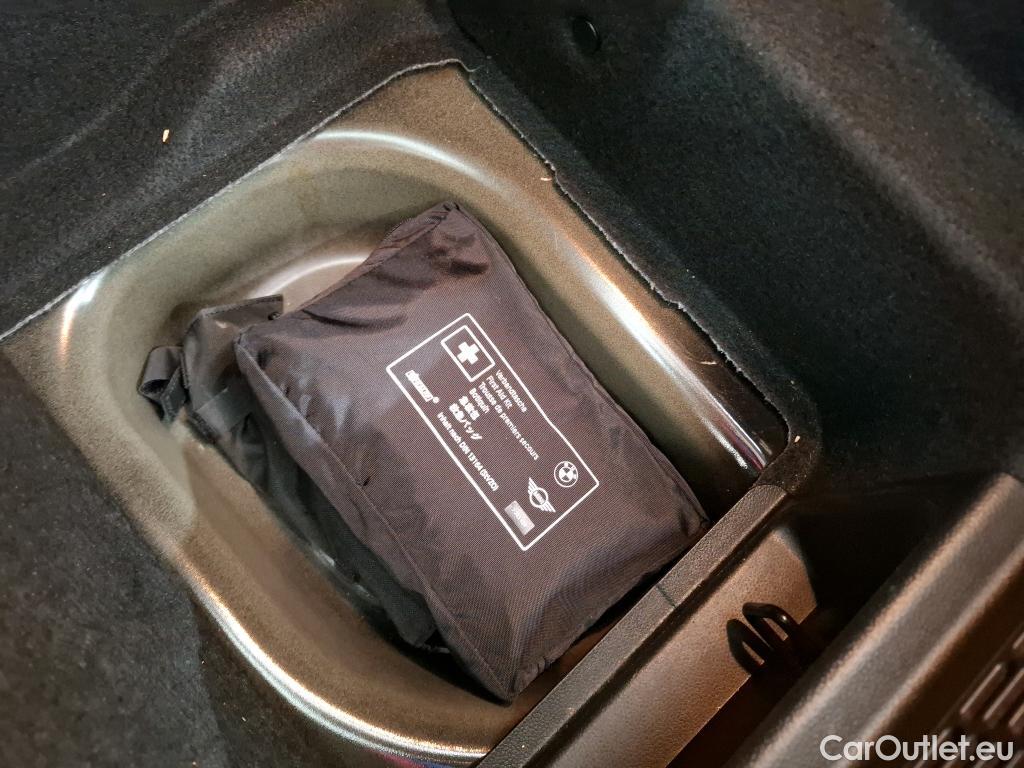  Mini  Mini   / 2014 / 3P / Berline Cooper SE Finition Greenwich 184 ch BVA #63