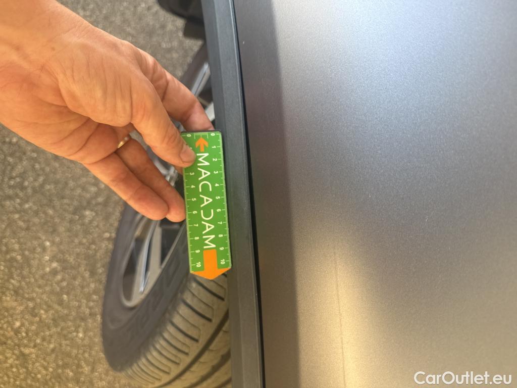  Mercedes  GLA MERCEDES-BENZ  / 2020 / 5P / SUV  250 e BUSINESS LINE DCT #28