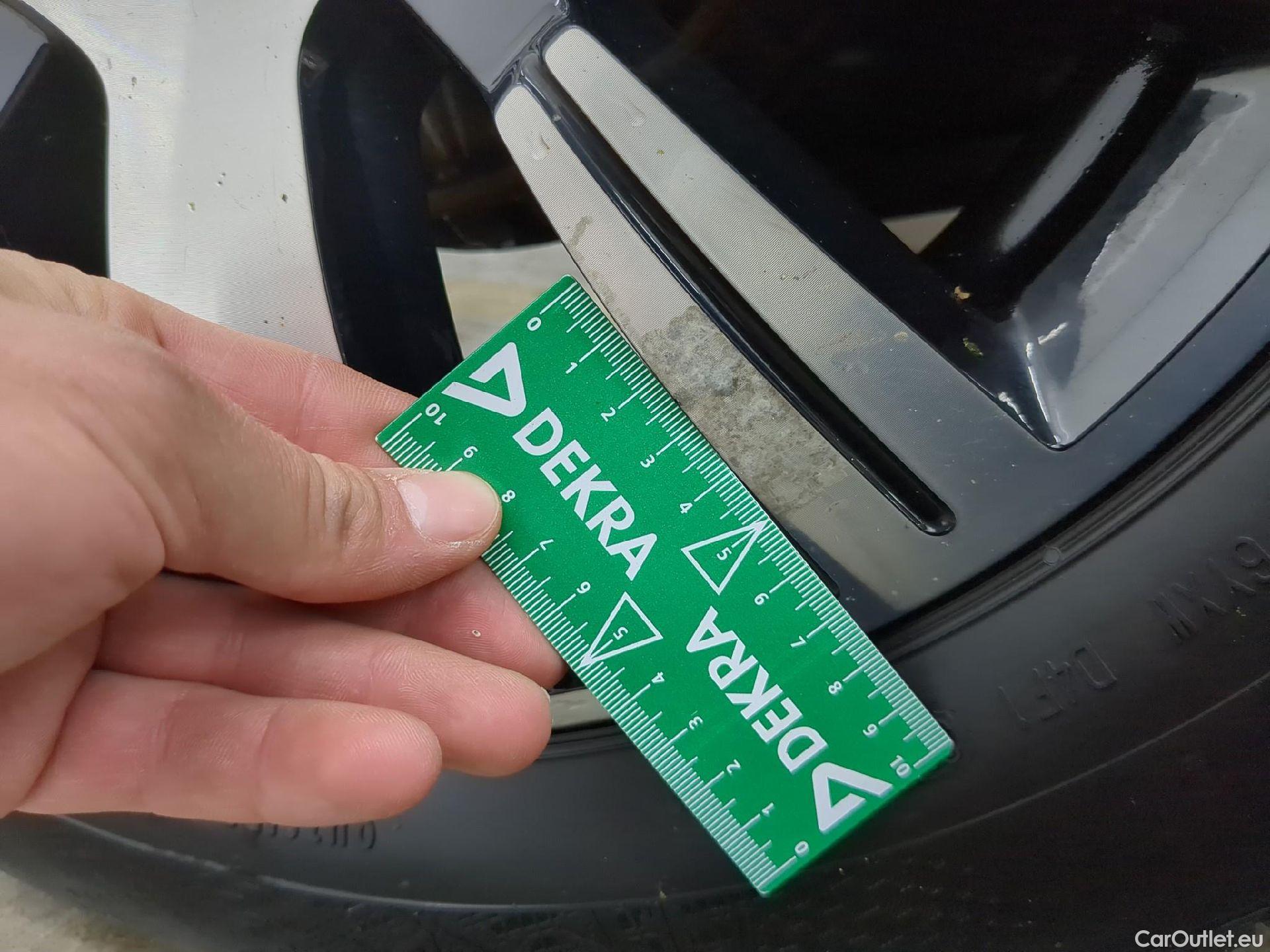  Renault  Captur RENAULT  5p Crossover Business dCi 90 / TRANSFO VP VF #4