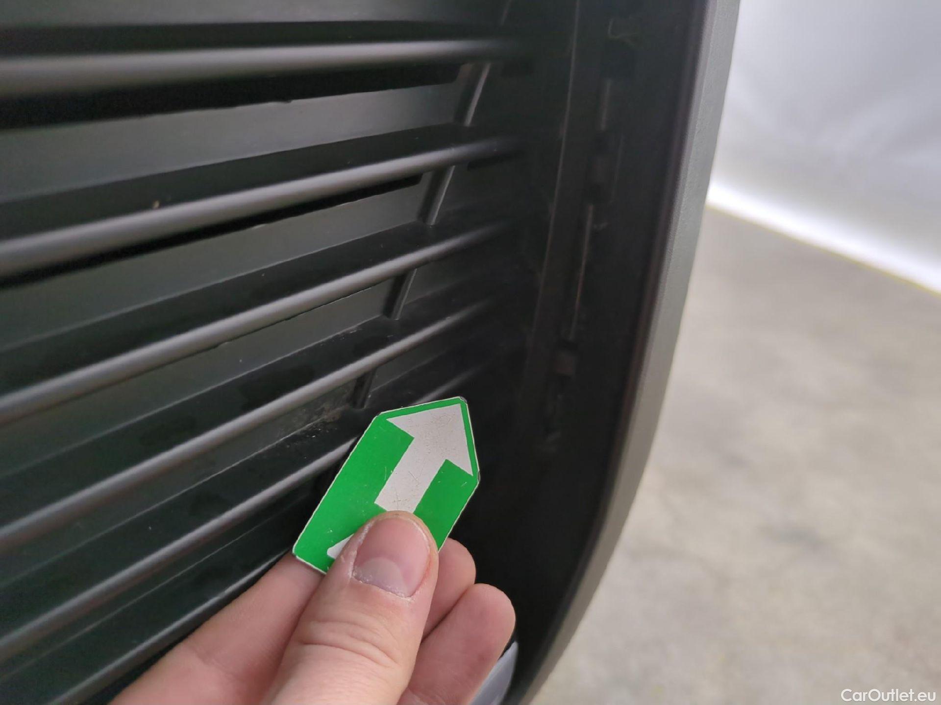  Peugeot  3008  Active Business 1.5 HDi 130CV BVM6 E6d #36