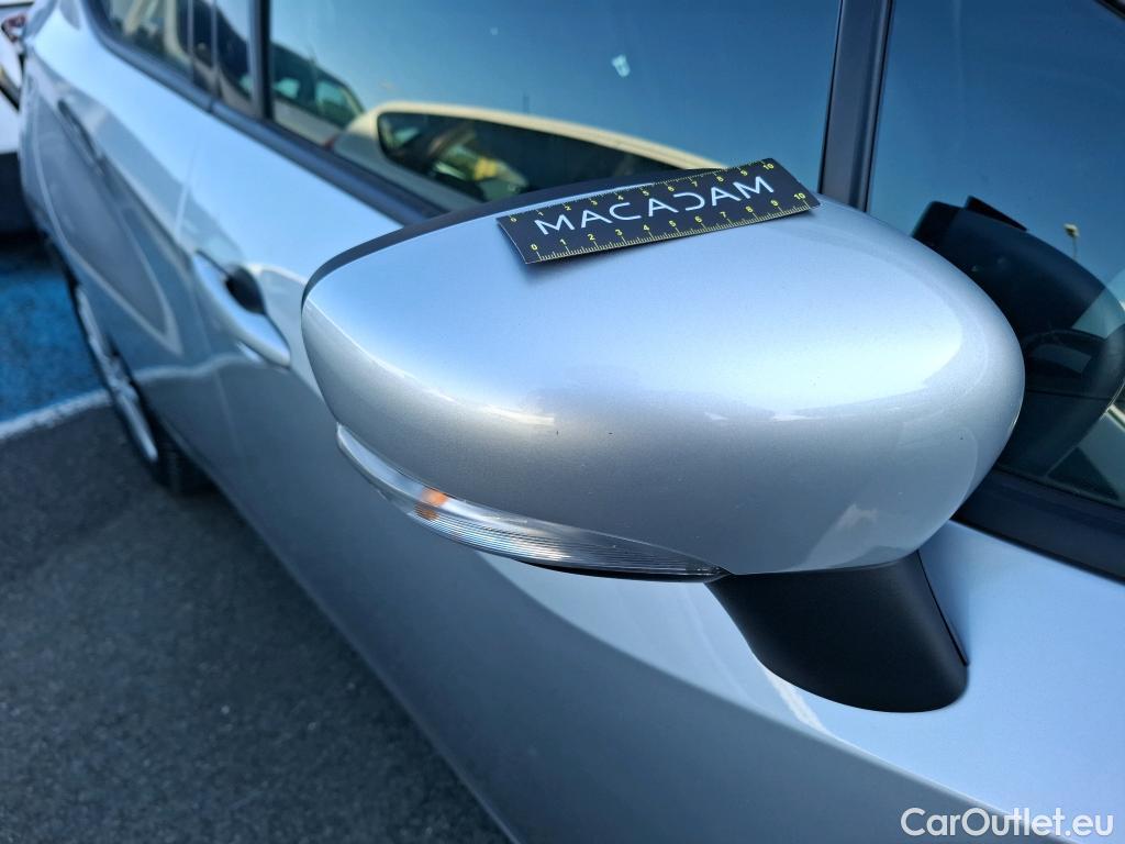  Nissan  Micra NISSAN  / 2016 / 5P / Berline IG-T 92 Business Edition #34