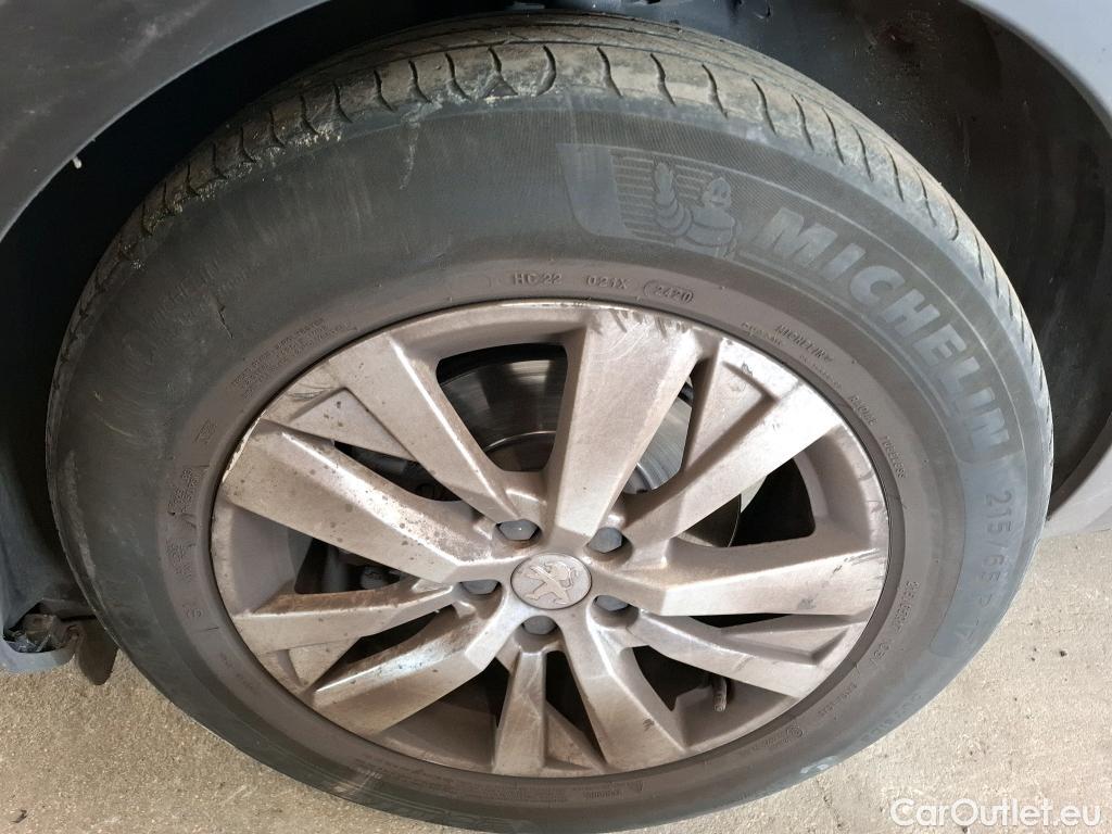  Peugeot  3008  Active Business 1.5 HDi 130CV BVA8 E6d #20