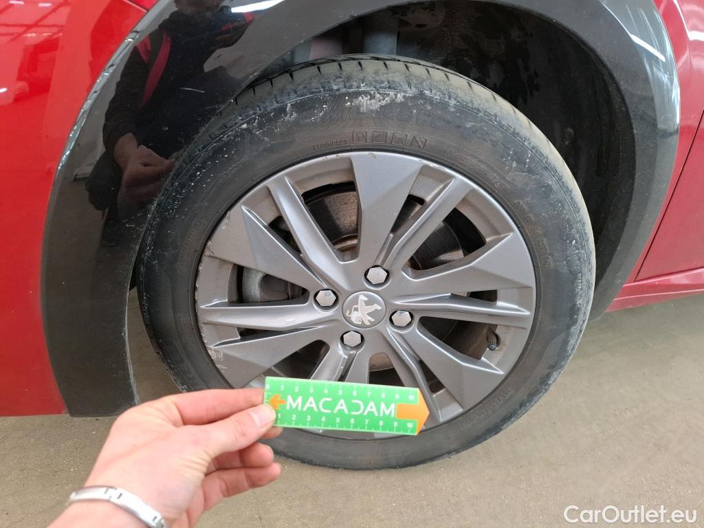  Peugeot  208  (e-) Allure Business 50kWh BVA #13