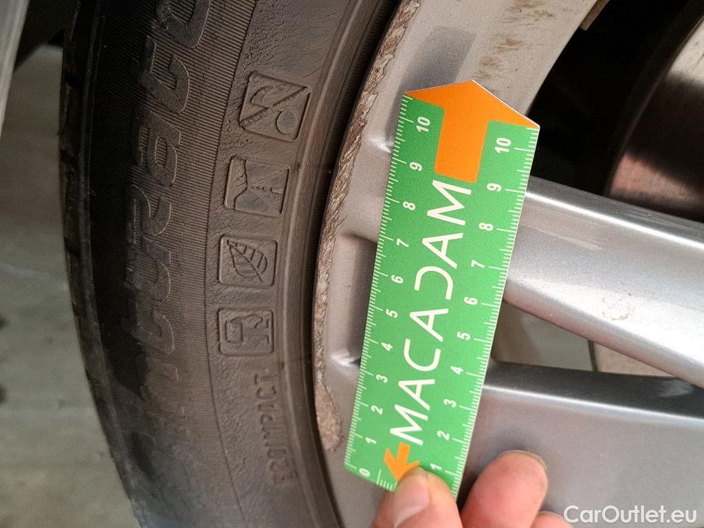  Peugeot  208  (e-) Allure Business 50kWh BVA #19