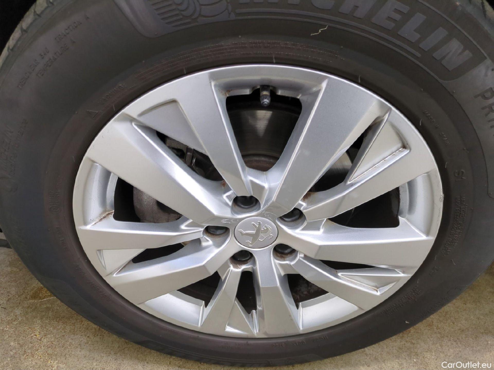  Peugeot  3008  Active Business 1.5 HDi 130CV BVM6 E6d #3