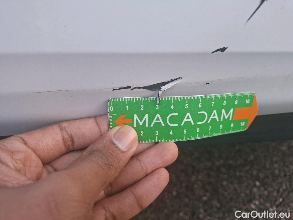  Peugeot  208  Affaire Premium 1.5 HDi 100CV BVM5 E6dT #3