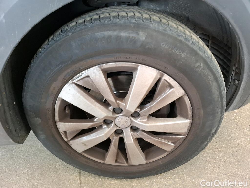  Peugeot  3008  Active Business 1.5 HDi 130CV BVA8 E6d #25