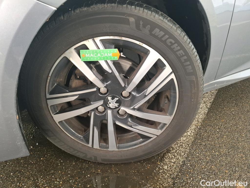  Peugeot  208  Allure Business 1.2 PureTech 100CV BVA8 E6d #10