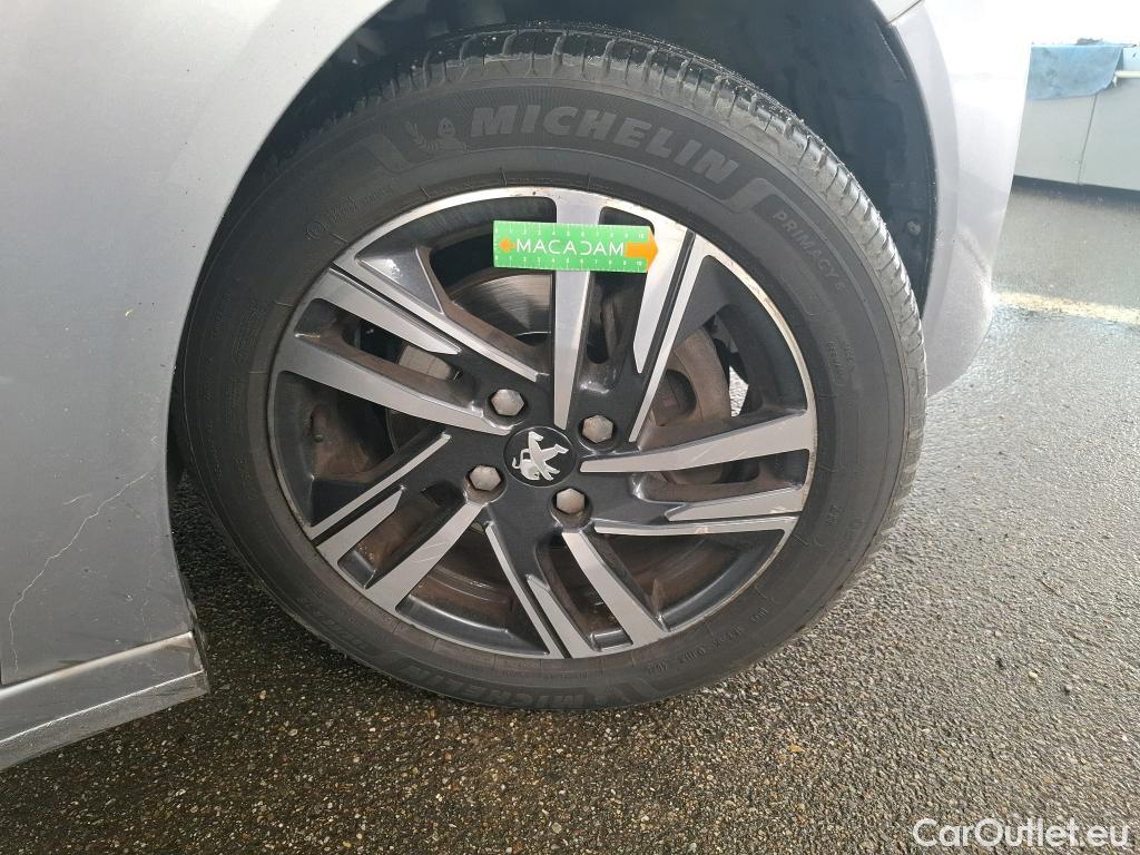  Peugeot  208  Allure Business 1.2 PureTech 100CV BVA8 E6d #15