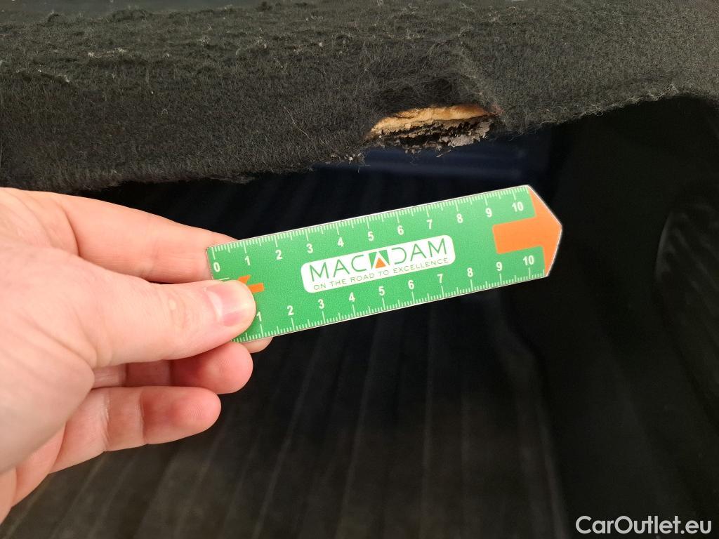  Peugeot  208  Affaire Premium Pack 1.5 HDi 100CV BVM5 E6dT #36