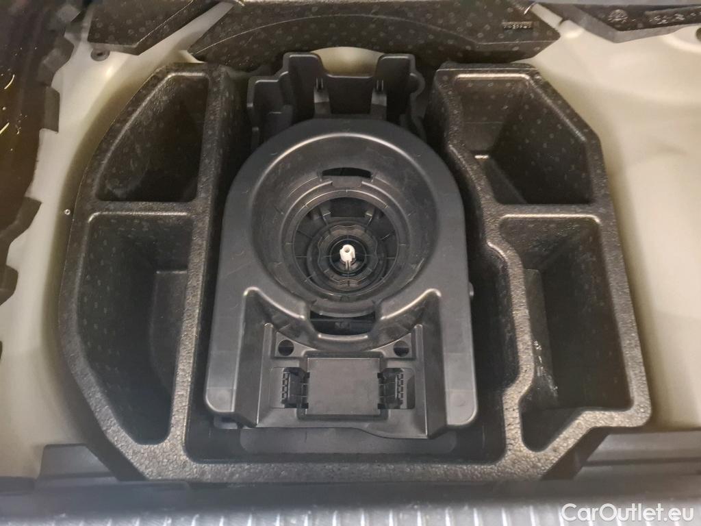  Peugeot  208  Allure Business 1.2 PureTech 100CV BVA8 E6d #23