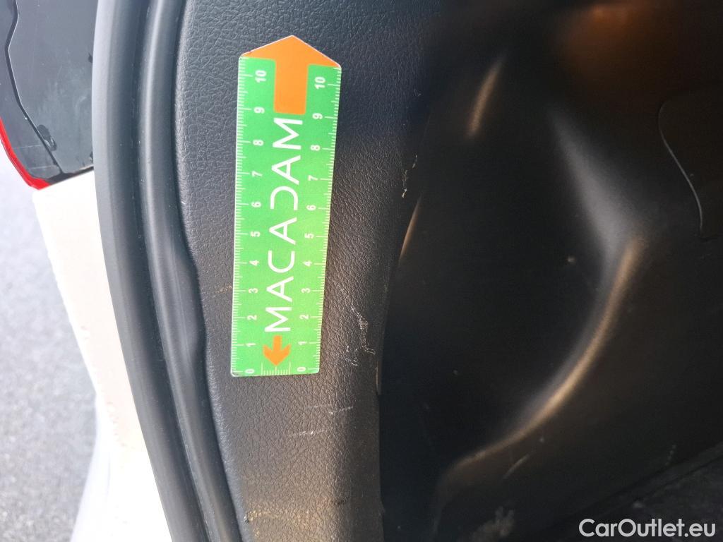  Toyota  Yaris TOYOTA  Hybride / 2017 / 5P / Berline 1.5 VVT-I HYBRID France Business #12